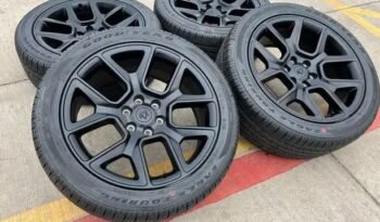 
										Dodge Ram 1500 limited 2022-2023 oem wheels and tires full									