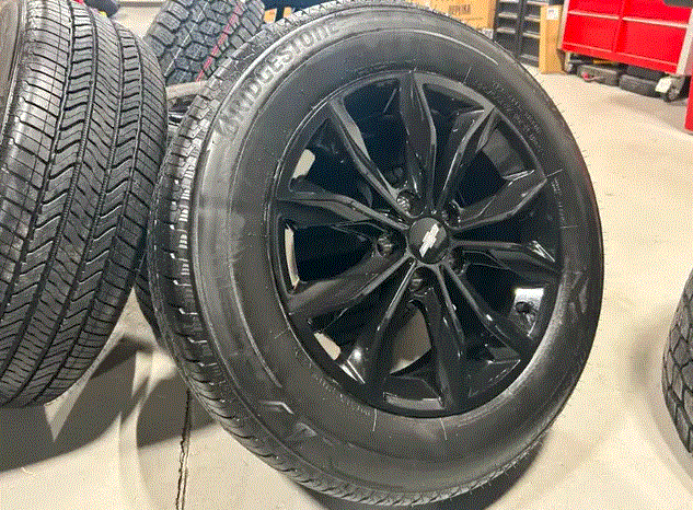 
								2017-2024 Chevrolet Equinox rims and all season tires full									