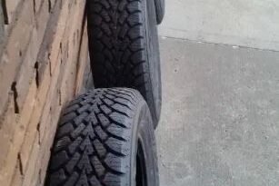 
										Set of four 195/70/R14 Good Year Nordic Winter tires. full									