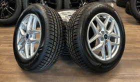 2023 Ford Edge OEM rims and Goodyear Winter tires