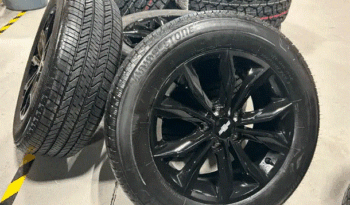 
										2017-2024 Chevrolet Equinox rims and all season tires full									