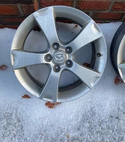 
								Mazda 3 rims 17” full									