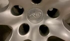 18″ Infiniti rims with tires