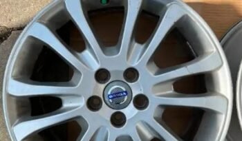 
										18 inch Volvo Alloy rims full									