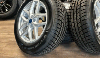 
										2023 Ford Edge OEM rims and Goodyear Winter tires full									