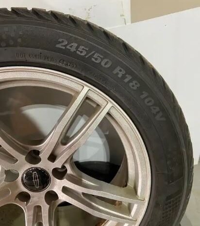 
								Excellent shape Winter tires full									