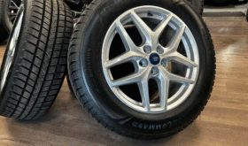 2023 Ford Edge OEM rims and Goodyear Winter tires