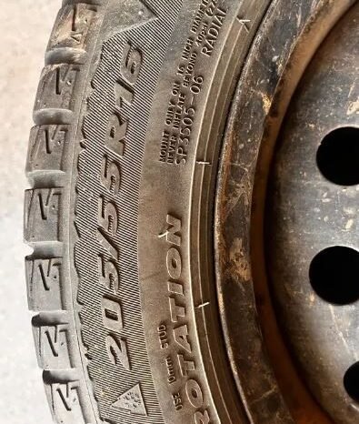 
								Winter Tires with Rims, 205/55/R15 full									