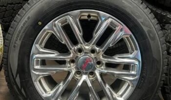 
										New 2023 GMC rims Toyo OBSERVE G3-ICE winter Package full									
