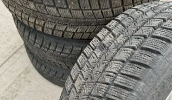 
										Goodyear winter tires 235/65R18 with Lexus OEM rims and sensors full									