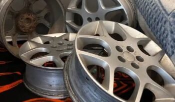 
										17” SRT-4 rims full									