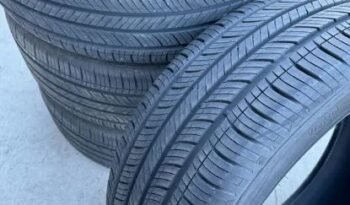 
										Hankook all season tires 235/50R19 full									