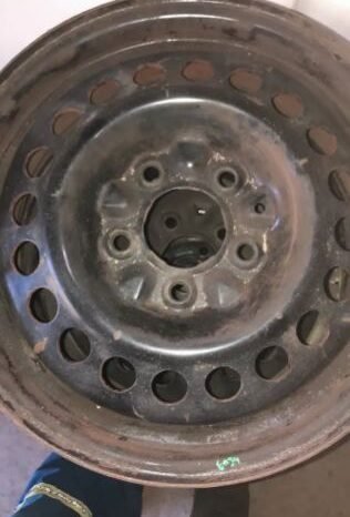 
								Nissan rims full									