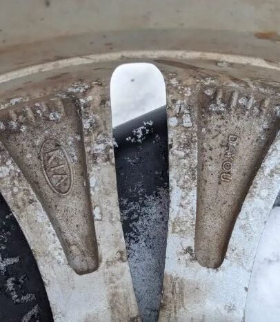 
								17″ rims from 2016 Kia Soul – OEM full									