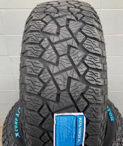 
								Gladiator xcomp At all weather tires 275/55/20 brand NEW full									