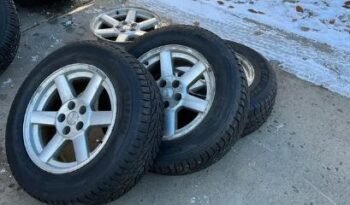 
										Jeep rims 5×114.3 with 3 winter tire full									