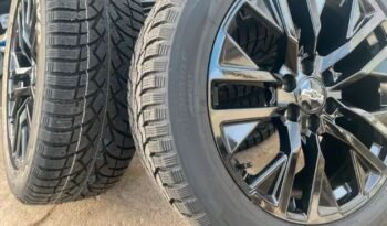 
										2022 GMC Chevy Toyo winter Package full									