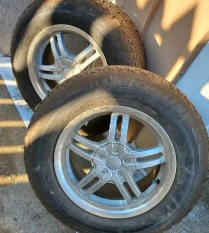 
								Michelin winter tires full									