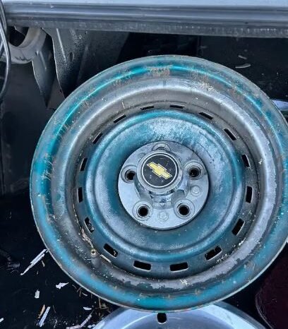 
								One 15 X 8 5 hole gmc chev square body rally wheel full									