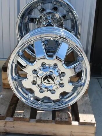 
								17×6.5 Fuel Maverick D536 Chrome Dually Wheels full									