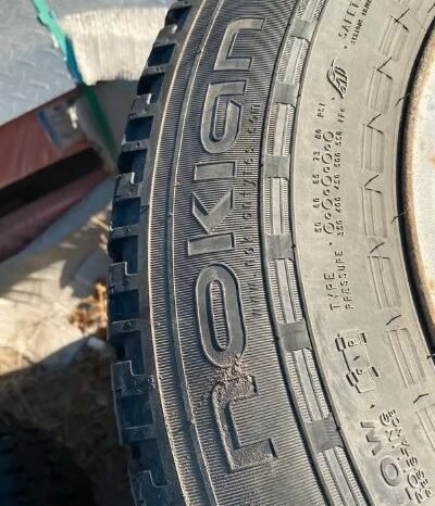 
								Four Nokian Rotiva 245/70R17 tires and rims full									