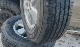235/70r16 ford escape like new all season tires & rims