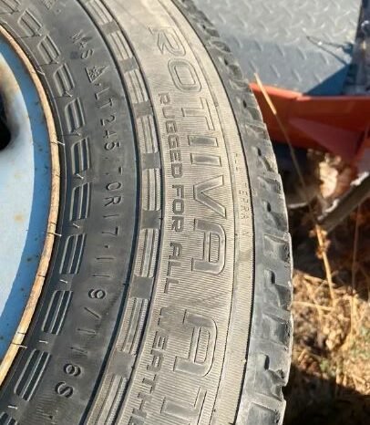 
								Four Nokian Rotiva 245/70R17 tires and rims full									