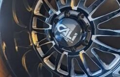 BRAND NEW Cali Rims gloss black and milled