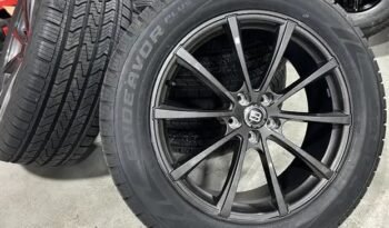 
										2023 Ford Explorer Braelin rims and all season tires full									