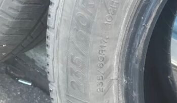 
										235/60R17 Michelin Premier LTX full									