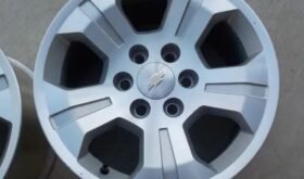 2019 Chevy 1500 alum. OEM 18″x 6 bolt x 5 spoke rims