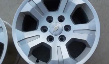 
										2019 Chevy 1500 alum. OEM 18″x 6 bolt x 5 spoke rims full									