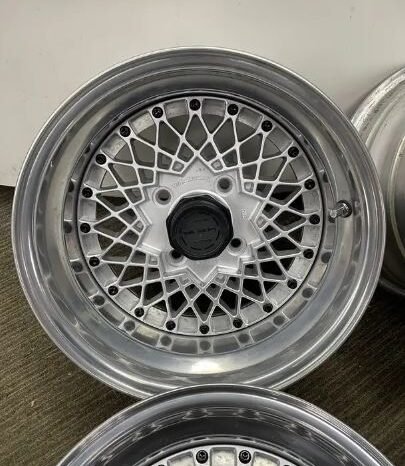 
								Volk Racing Mesh 4×114.3 full									