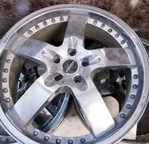 
								3 – FALKEN 20″ × 8.5JJ RIMS full									