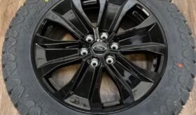 275/55/20 All weather tires on rims Ford F-150