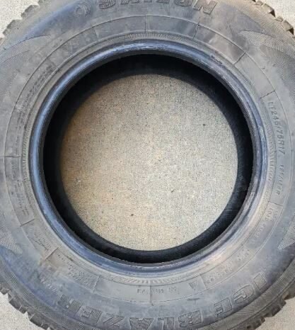 
								winter tires – LT 245 75R17 full									