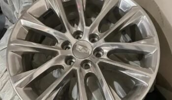 
										Escalade 2016 OEM rims full									