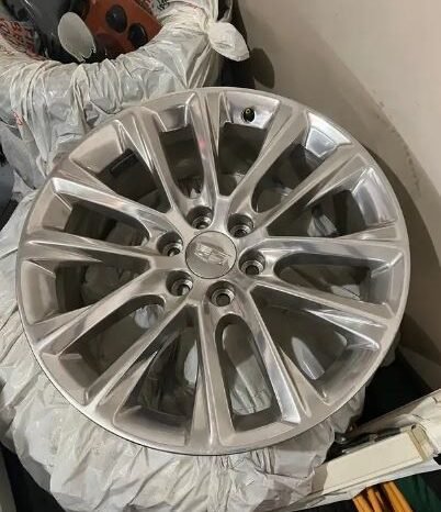 Escalade 2016 OEM rims