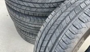 
										Michelin all season tires 235/55R19, very good condition full									