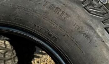 
										2023 Ford Bronco Goodyear Territory – LT315/70R17 take off tires full									
