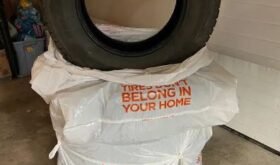 Bridgestone Blizzaks (set of 4 , no rims)